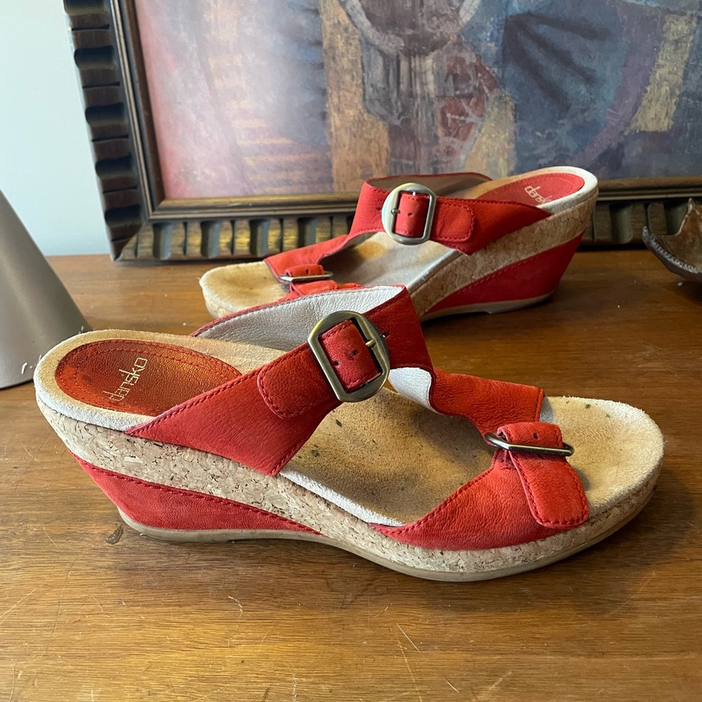 Dansko Carla Wedge Tomato Red Leather Slide Adjustable Buckle Sandals
